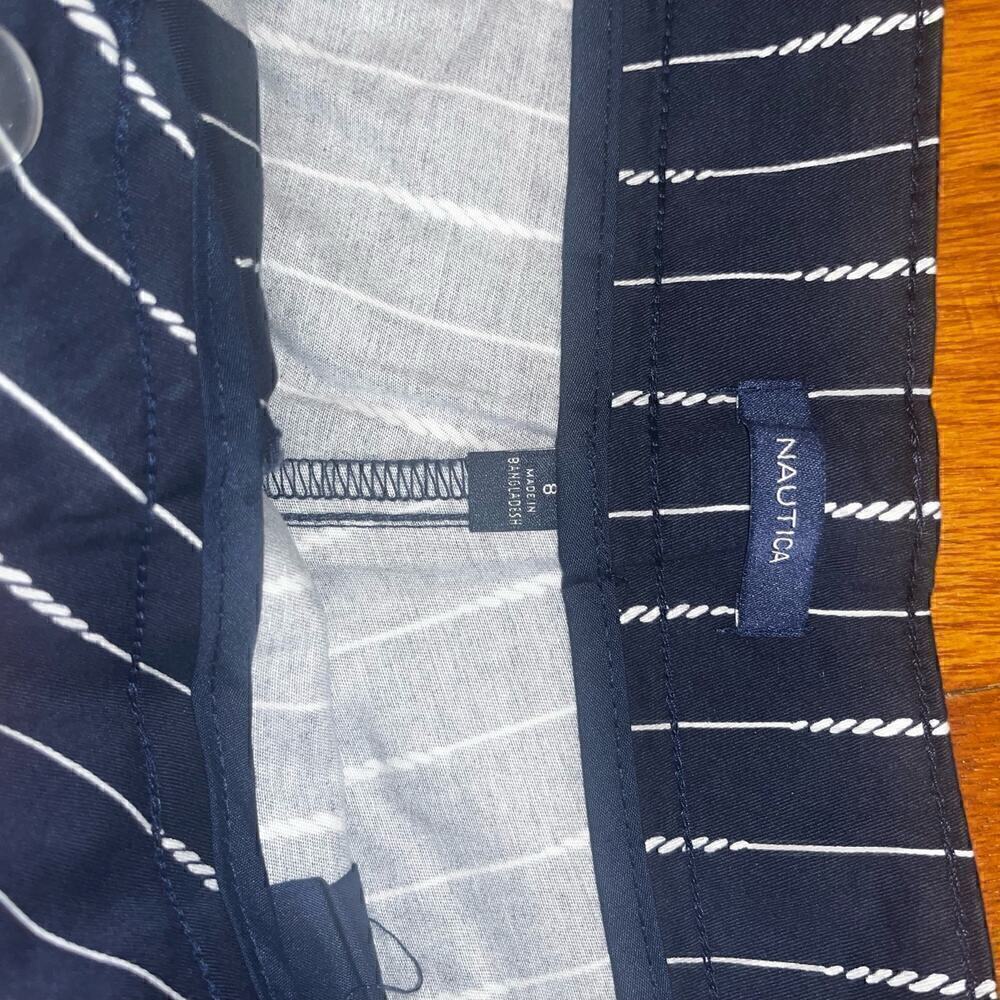 NWT Nautica Womens Navy and White Shorts Size 8​ - Picture 4 of 5